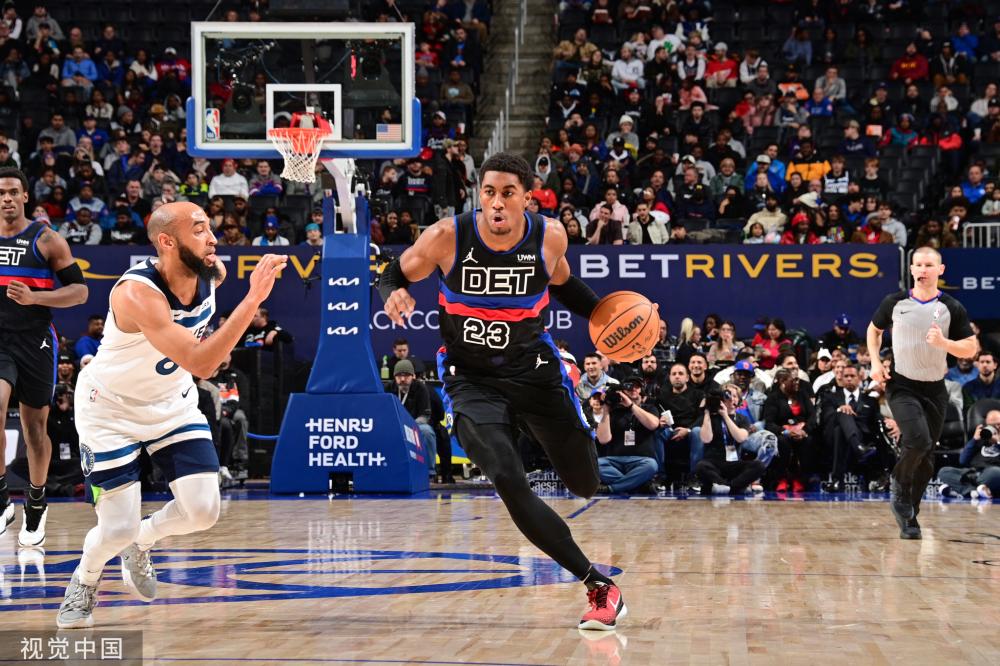 场频频爆出 场频频爆出